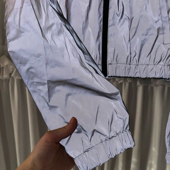 FOREVER 21 SILVER REFLECTIVE ACTIVE SHORTS AND JACKET SET - Picture 10 of 12